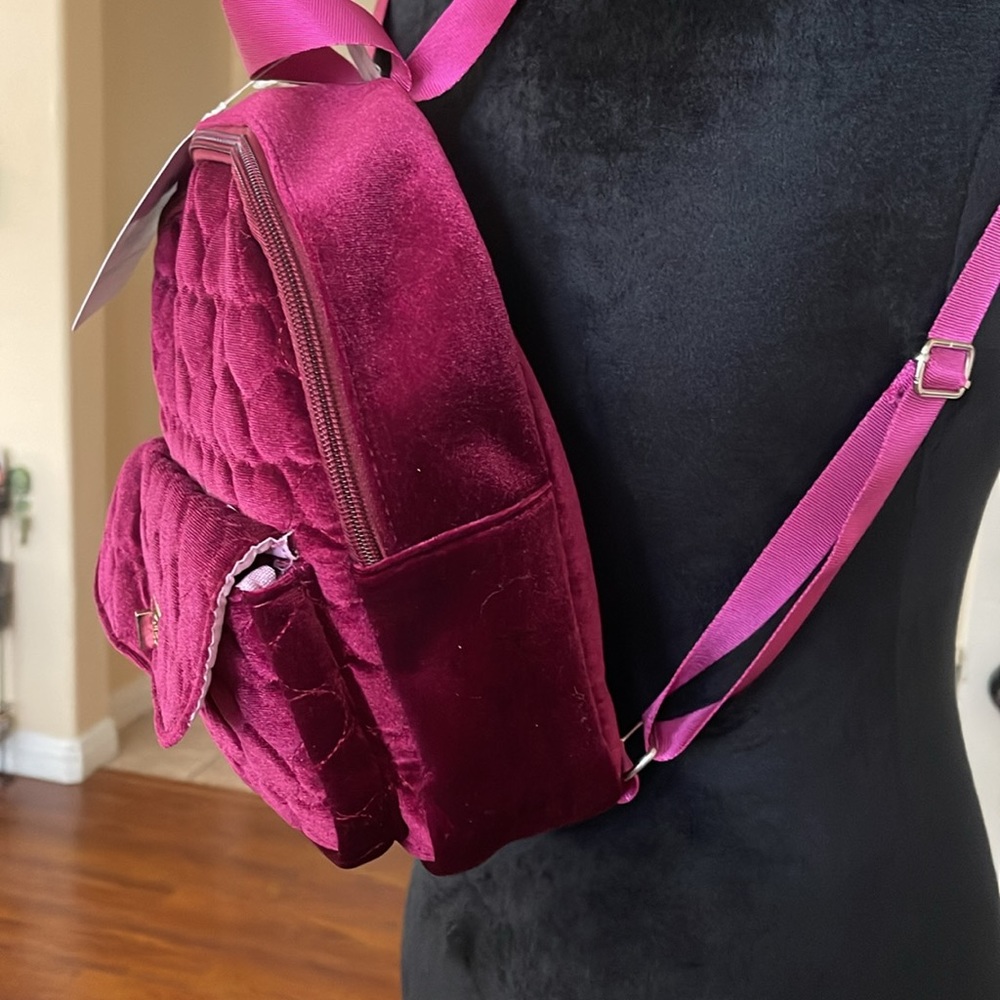 🆕 Girl Backpack 🎒 - Picture 5 of 9